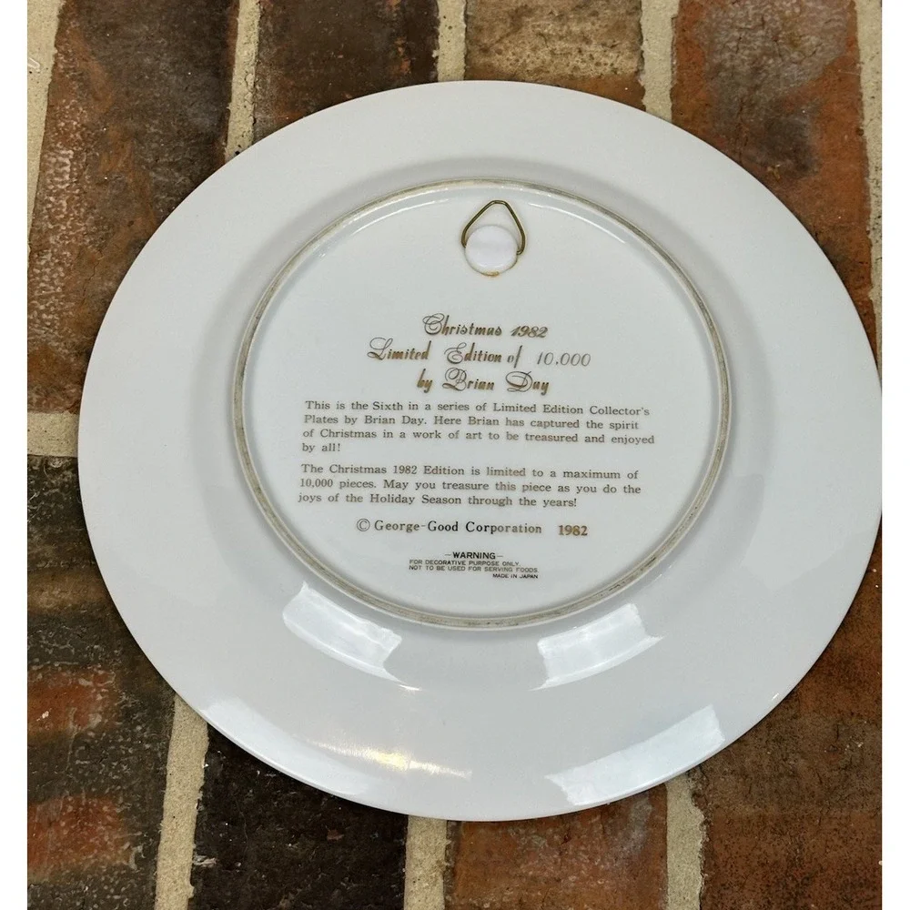 Vintage SANTA in ANTIQUE CAR Christmas 1982 collector's plate Brian Day Red Gold